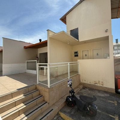 Apartamentos com 42m², 1 quarto, 1 garagem, no bairro Ingleses do Rio Vermelho em Florianópolis