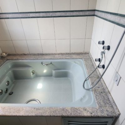 Casa Residencial com 185m², 4 quartos, 2 suítes, 2 garagens, no bairro Itacorubi em Florianópolis