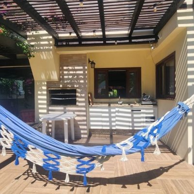 Casa Residencial com 185m², 4 quartos, 2 suítes, 2 garagens, no bairro Itacorubi em Florianópolis