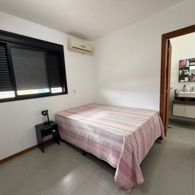 Casa em Condomínio com 118m², 3 quartos, 1 suíte, 2 garagens, no bairro Campeche em Florianópolis