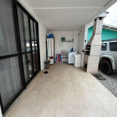 Casa em Condomínio com 118m², 3 quartos, 1 suíte, 2 garagens, no bairro Campeche em Florianópolis