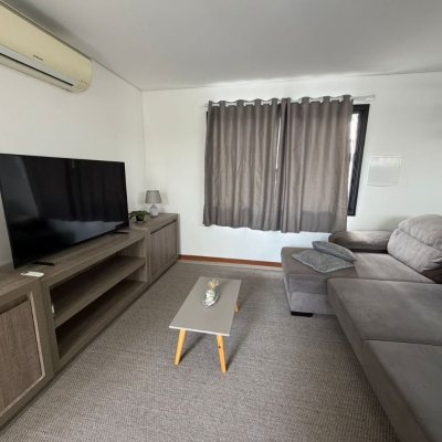 Casa em Condomínio com 118m², 3 quartos, 1 suíte, 2 garagens, no bairro Campeche em Florianópolis