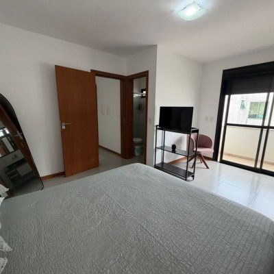 Casa em Condomínio com 118m², 3 quartos, 1 suíte, 2 garagens, no bairro Campeche em Florianópolis