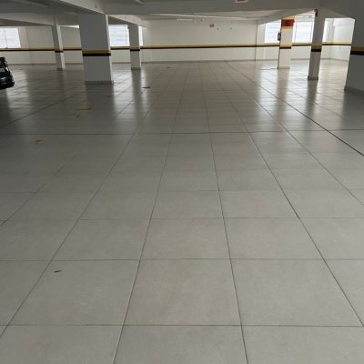 Apartamentos com 68m², 2 quartos (sendo 1 suíte), 2 garagens, no bairro Abraão em Florianópolis