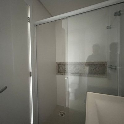 Apartamentos com 68m², 2 quartos (sendo 1 suíte), 2 garagens, no bairro Abraão em Florianópolis