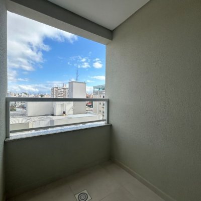 Apartamentos com 68m², 2 quartos (sendo 1 suíte), 2 garagens, no bairro Abraão em Florianópolis
