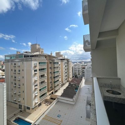 Apartamentos com 68m², 2 quartos (sendo 1 suíte), 2 garagens, no bairro Abraão em Florianópolis