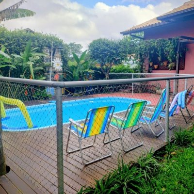 Casa Residencial com 288m², 5 quartos, 1 suíte, 2 garagens, no bairro Campeche em Florianópolis