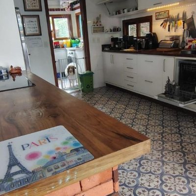 Casa Residencial com 288m², 5 quartos, 1 suíte, 2 garagens, no bairro Campeche em Florianópolis