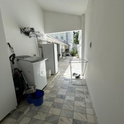 Casa Residencial/Comercial com 400m², 4 garagens, no bairro Centro em Florianópolis