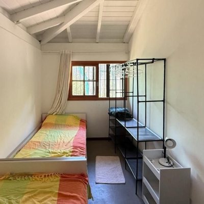 Casa Residencial com 271m², 4 quartos, 1 suíte, 3 garagens, no bairro Campeche em Florianópolis