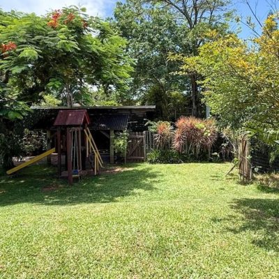 Casa Residencial com 271m², 4 quartos, 1 suíte, 3 garagens, no bairro Campeche em Florianópolis