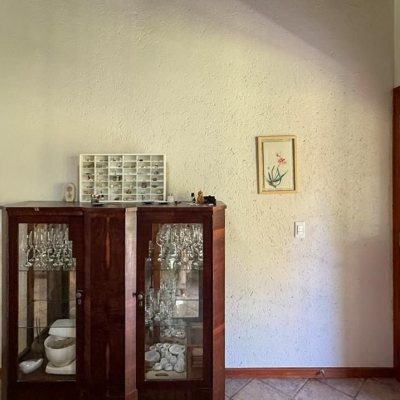 Casa Residencial com 271m², 4 quartos, 1 suíte, 3 garagens, no bairro Campeche em Florianópolis