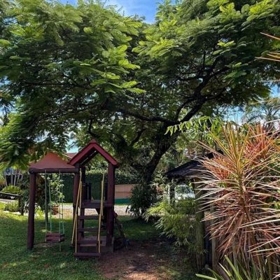 Casa Residencial com 271m², 4 quartos, 1 suíte, 3 garagens, no bairro Campeche em Florianópolis