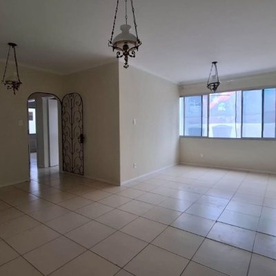 Apartamentos com 99m², 3 quartos, 1 garagem, no bairro Centro em Florianópolis