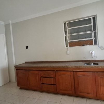 Apartamentos com 99m², 3 quartos, 1 garagem, no bairro Centro em Florianópolis