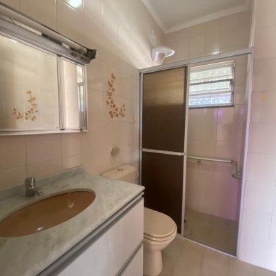 Casa Residencial com 192m², 3 quartos (sendo 1 suíte), 3 garagens, no bairro Jardim Atlântico em Florianópolis