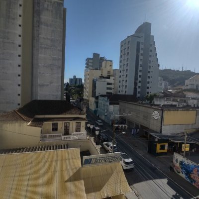 Apartamentos com 76m², 2 quartos, no bairro Centro em Florianópolis