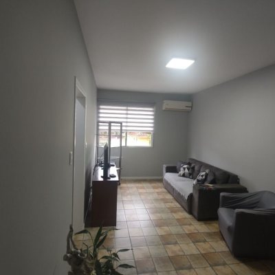 Apartamentos com 76m², 2 quartos, no bairro Centro em Florianópolis