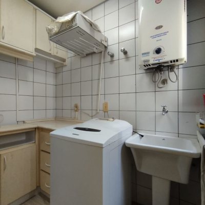 Apartamentos com 56m², 1 quarto, 1 garagem, no bairro Agronômica em Florianópolis