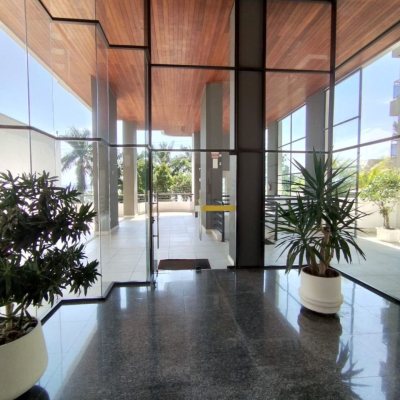 Apartamentos com 56m², 1 quarto, 1 garagem, no bairro Agronômica em Florianópolis