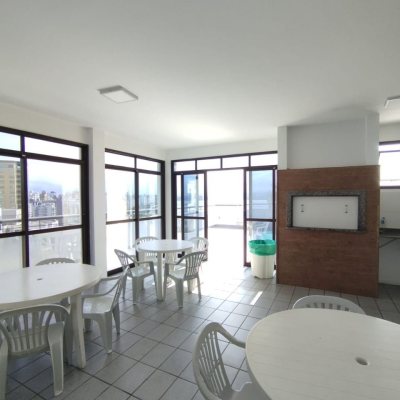 Apartamentos com 56m², 1 quarto, 1 garagem, no bairro Agronômica em Florianópolis