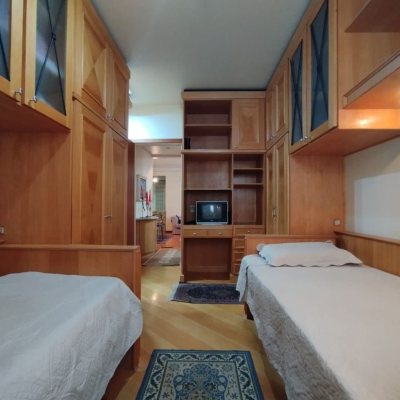 Apartamentos com 56m², 1 quarto, 1 garagem, no bairro Agronômica em Florianópolis