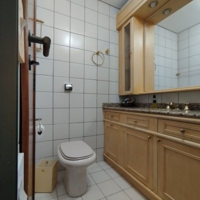 Apartamentos com 56m², 1 quarto, 1 garagem, no bairro Agronômica em Florianópolis