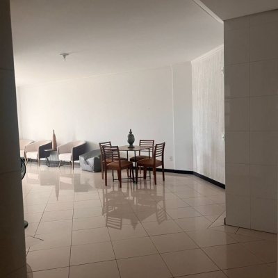 Apartamentos com 128m², 3 quartos (sendo 1 suíte), 2 garagens, no bairro Lagoa da Conceição em Florianópolis