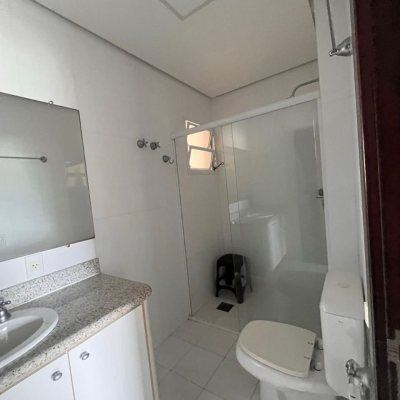 Apartamentos com 128m², 3 quartos (sendo 1 suíte), 2 garagens, no bairro Lagoa da Conceição em Florianópolis