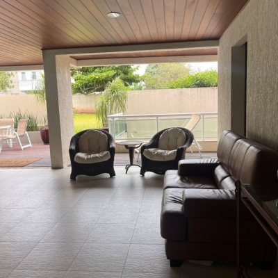 Apartamentos com 128m², 3 quartos (sendo 1 suíte), 2 garagens, no bairro Lagoa da Conceição em Florianópolis