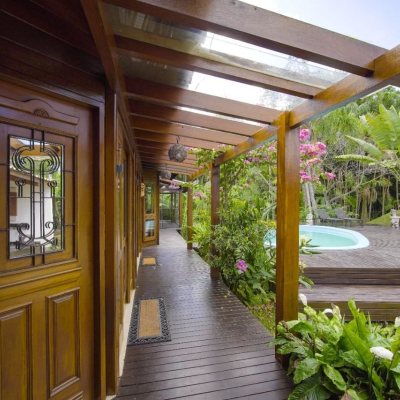 Casa Residencial com 313m², 3 quartos (sendo 2 suítes), 4 garagens, no bairro Rio Tavares em Florianópolis