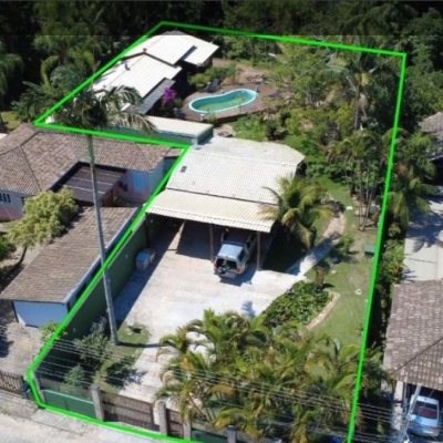 Casa Residencial com 313m², 3 quartos (sendo 2 suítes), 4 garagens, no bairro Rio Tavares em Florianópolis