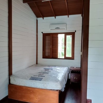 Casa Residencial com 313m², 3 quartos (sendo 2 suítes), 4 garagens, no bairro Rio Tavares em Florianópolis