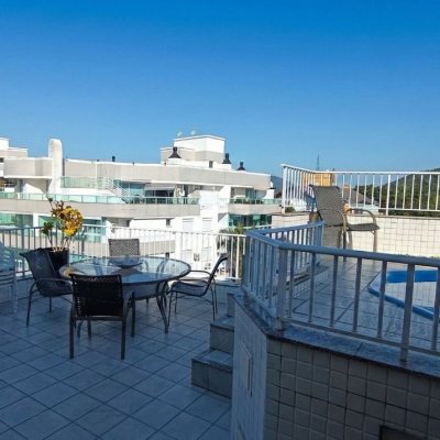 Cobertura com 154m², 3 quartos, 2 garagens, no bairro Canasvieiras em Florianópolis