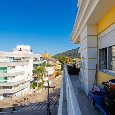 Cobertura com 154m², 3 quartos, 2 garagens, no bairro Canasvieiras em Florianópolis