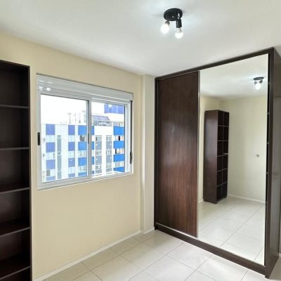 Apartamentos com 68m², 2 quartos (sendo 2 suítes), 1 garagem, no bairro Trindade em Florianópolis