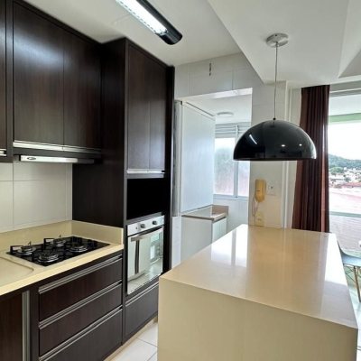 Apartamentos com 68m², 2 quartos (sendo 2 suítes), 1 garagem, no bairro Trindade em Florianópolis