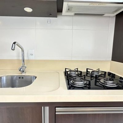 Apartamentos com 68m², 2 quartos (sendo 2 suítes), 1 garagem, no bairro Trindade em Florianópolis