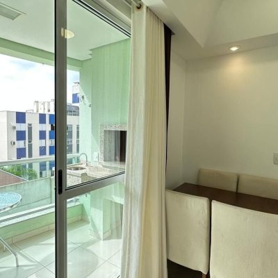 Apartamentos com 68m², 2 quartos (sendo 2 suítes), 1 garagem, no bairro Trindade em Florianópolis