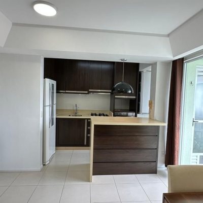 Apartamentos com 68m², 2 quartos (sendo 2 suítes), 1 garagem, no bairro Trindade em Florianópolis