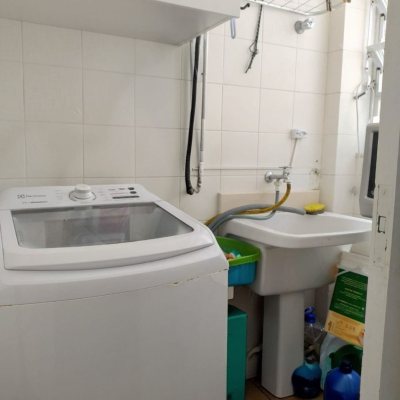 Apartamentos com 79m², 2 quartos, 2 garagens, no bairro Canasvieiras em Florianópolis