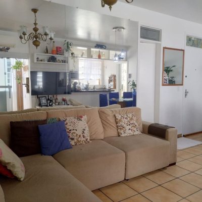Apartamentos com 79m², 2 quartos, 2 garagens, no bairro Canasvieiras em Florianópolis