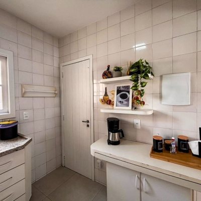 Sobrado Residencial com 100m², 3 quartos, 1 garagem, no bairro Ingleses do Rio Vermelho em Florianópolis