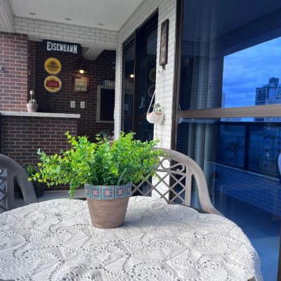 Apartamentos com 116m², 3 quartos, 3 suítes, 2 garagens, no bairro Kobrasol em São José