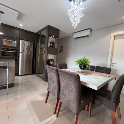 Apartamentos com 116m², 3 quartos, 3 suítes, 2 garagens, no bairro Kobrasol em São José