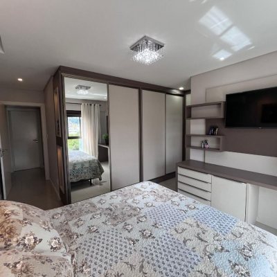 Apartamentos com 116m², 3 quartos, 3 suítes, 2 garagens, no bairro Kobrasol em São José