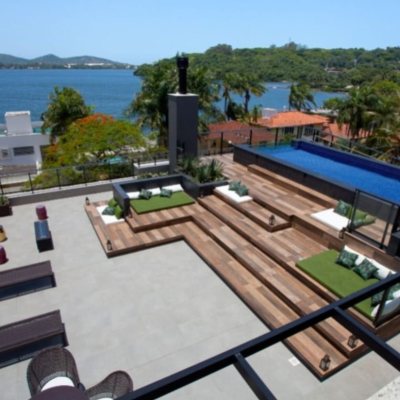 Apartamentos com 103m², 2 quartos (sendo 1 suíte), 2 garagens, no bairro Lagoa Da Conceição em Florianópolis