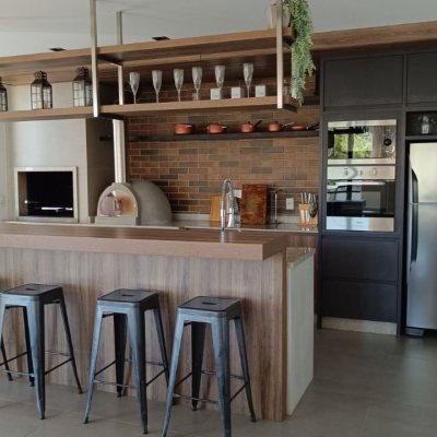 Apartamentos com 103m², 2 quartos (sendo 1 suíte), 2 garagens, no bairro Lagoa Da Conceição em Florianópolis