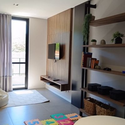 Apartamentos com 103m², 2 quartos (sendo 1 suíte), 2 garagens, no bairro Lagoa Da Conceição em Florianópolis